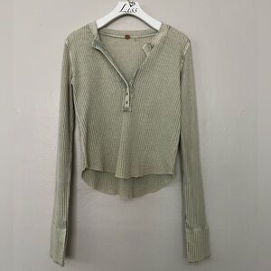 Light green waffle tee